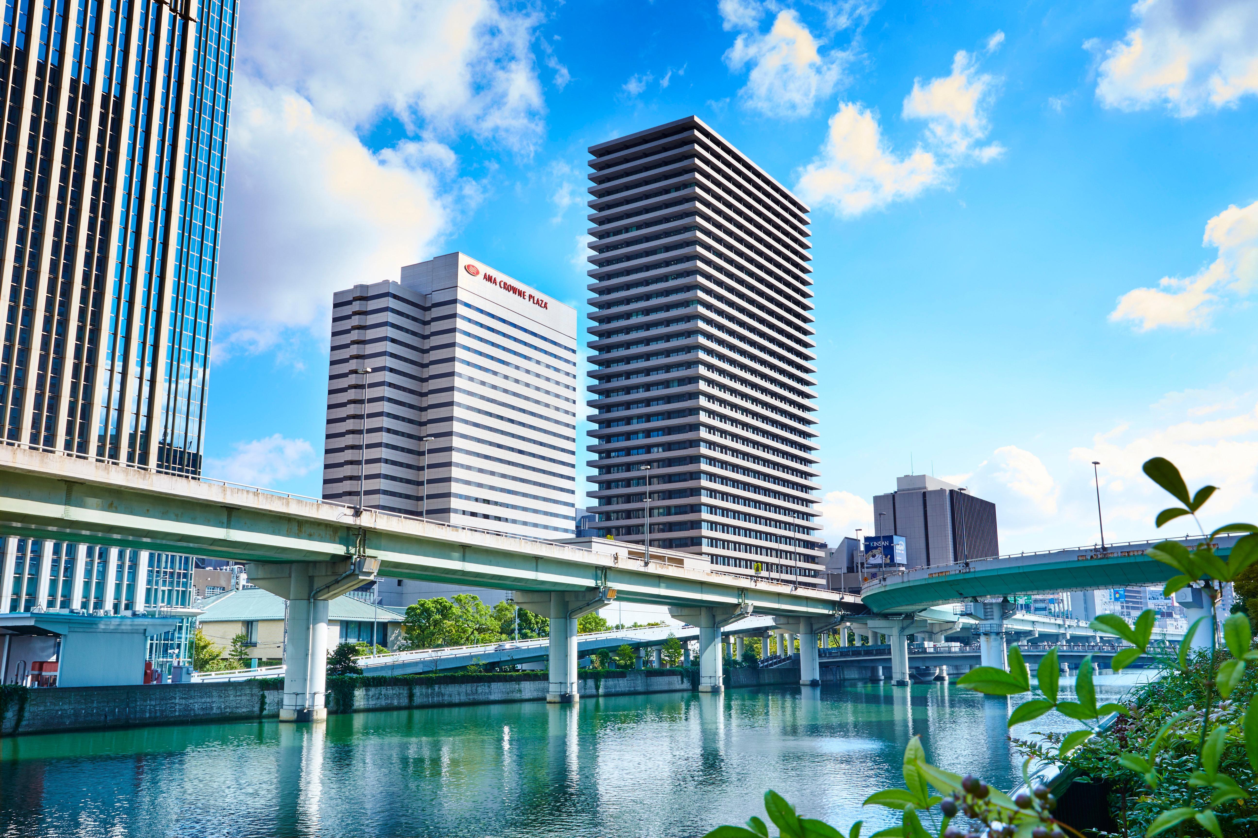 เอเอ็นเอ คราวน์พลาซ่า โอซาก้า Hotel ภายนอก รูปภาพ