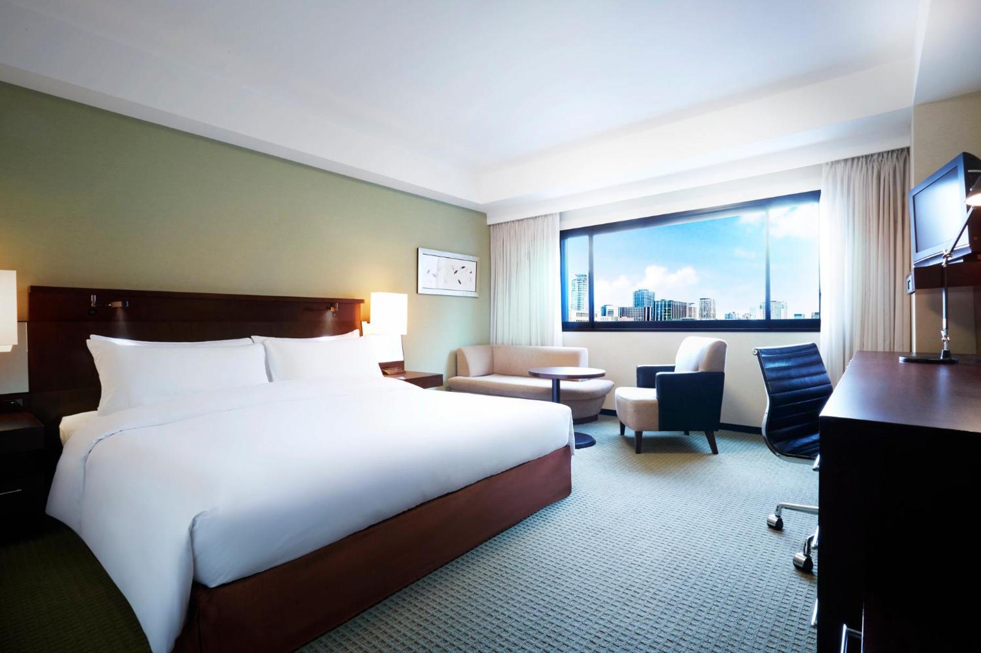 เอเอ็นเอ คราวน์พลาซ่า โอซาก้า Hotel ภายนอก รูปภาพ