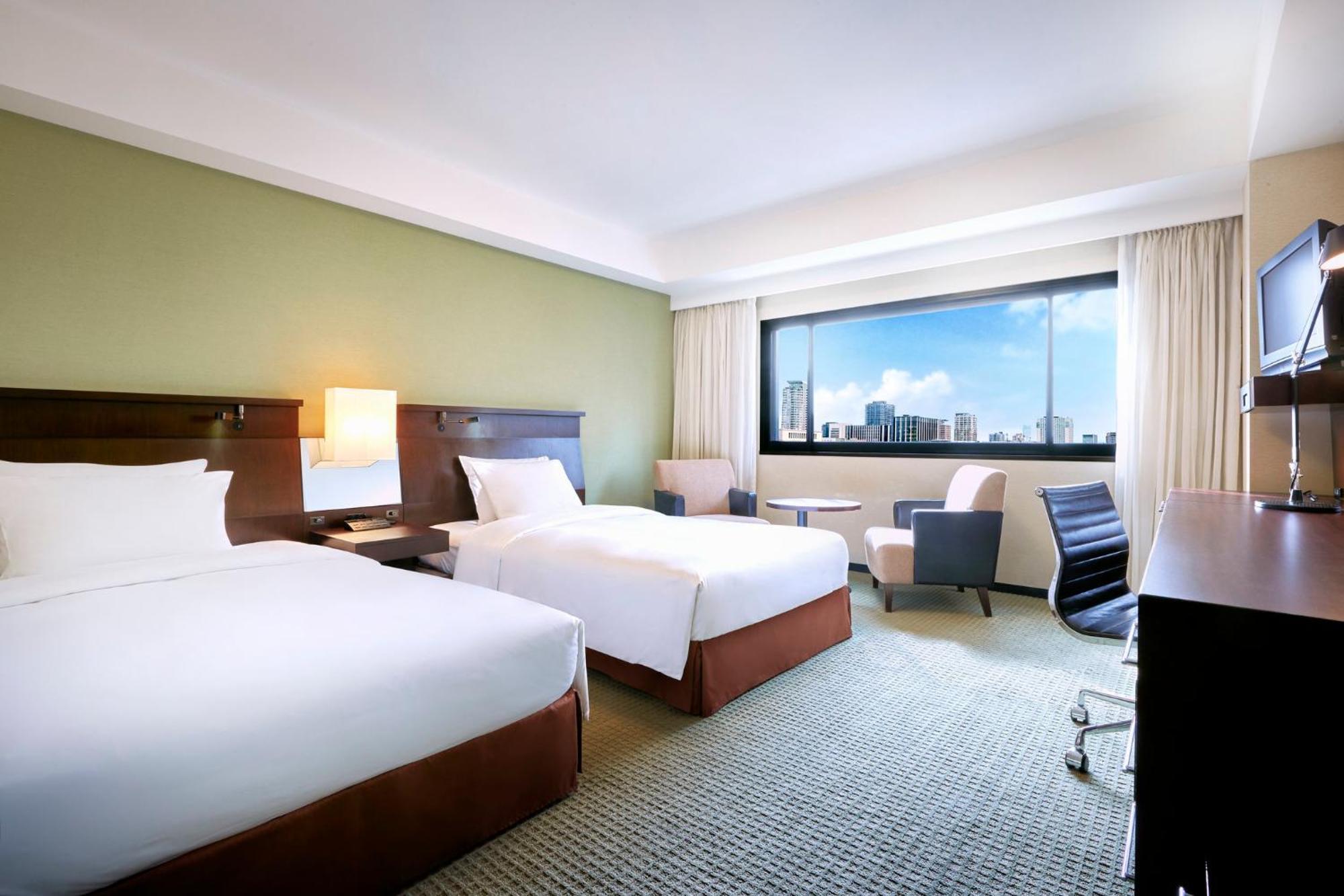 เอเอ็นเอ คราวน์พลาซ่า โอซาก้า Hotel ภายนอก รูปภาพ